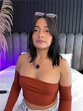 Stripchat Free Porn Cam of Nanda_vixen_