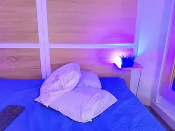 Stripchat Free Porn Cam of Your_big_ebony_goddness