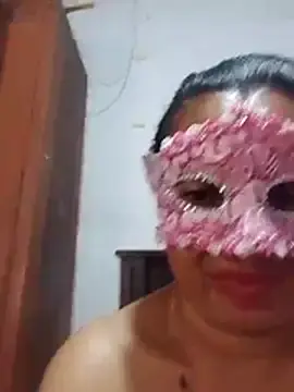 Stripchat Watch Live Sex Cams of LunaCeylon
