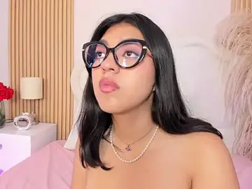Stripchat Sex Cam of rebeca_taylor