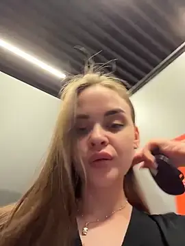 Stripchat Adult Webcams of KristiRich