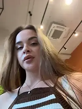 Stripchat Sex Cam of KristiRich