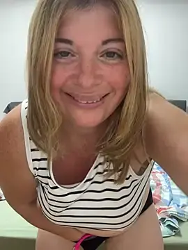 Stripchat Adult Webcam of Lombada