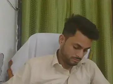 Stripchat Adult Webcam of Stubborndesiboy