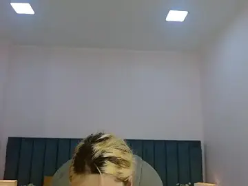 Stripchat Live Porn of april_bunnyy