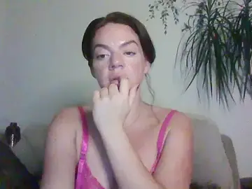 Stripchat Adult Webcam of RosieMarieX