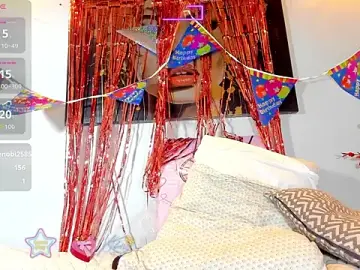 Stripchat Best live sex cam show of Karlaliones69