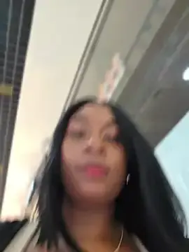 Stripchat Free Porn Cam of HanaThompson