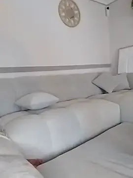 Stripchat Free Live Porn of MarochienneAnissa