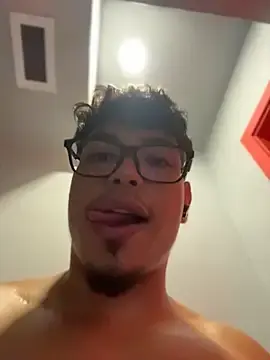 Stripchat Best Webcam of alekzamo