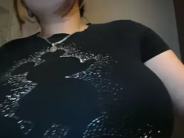 Stripchat Live Sex Cam of Penelope_Tits