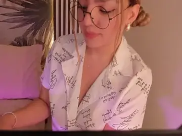 Stripchat Best live sex cam show of Samaantha-White