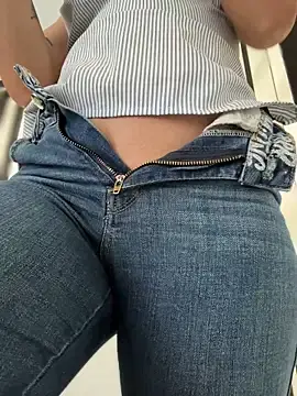 Stripchat Best Webcam of Ema_azel