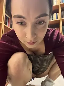 Stripchat Live Sex of Holly_Play