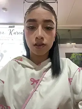 Stripchat Nude Webcam of miss_alahia