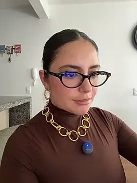 Stripchat Nude Webcam of sukhakunis1