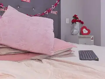 Stripchat Best live sex cam show of emma_lye