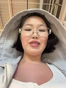 Stripchat Nude Webcam of Aiko_Yumi