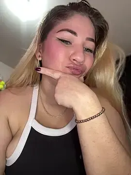 Stripchat Watch Live Sex Cams of Celestedubois