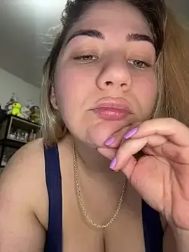 Stripchat Live Sex Cam of Celestedubois