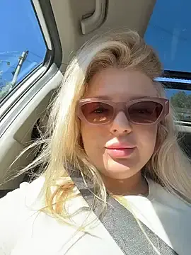 Stripchat Nude Webcam of OdriOlsens
