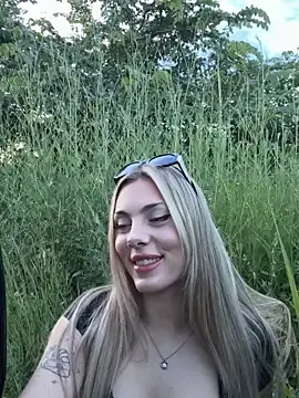 Stripchat Watch Live Sex Cams of FrancescaNappi
