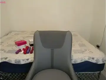 Stripchat Live Sex Cam of Maria_stella
