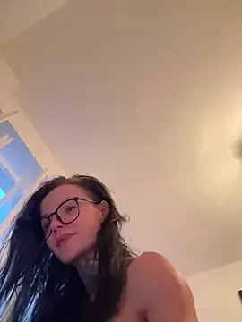 Stripchat Adult Webcams of SkinnyLilly