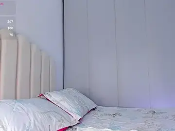 Stripchat Live Sex Cam of Amira-Zahra