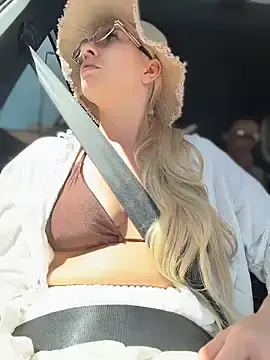 Stripchat Live Porn of NewLale