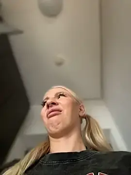 Stripchat Free Live Porn of NewLale