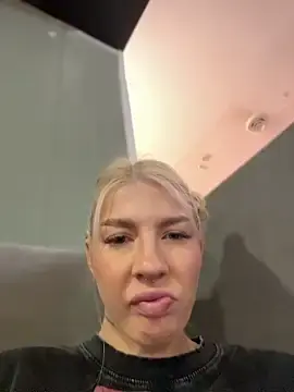 Stripchat Live Sex of NewLale