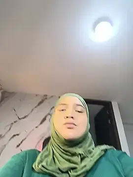 Stripchat Free Live Porn of sweetmuslim01
