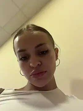 Stripchat Nude Webcam of AngelinaTeller