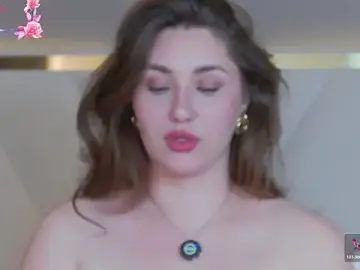 Stripchat Sex Cam of KiraBarlows