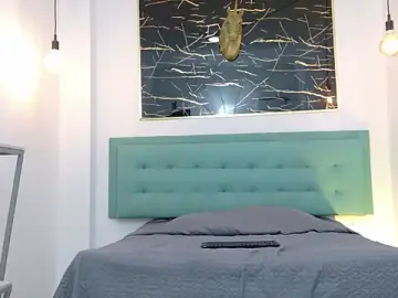 Stripchat Sex Cam of Yuri_Queen
