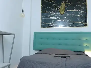 Stripchat Sex Cam of Yuri_Queen