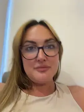 Stripchat Live Sex of Crystal_xox
