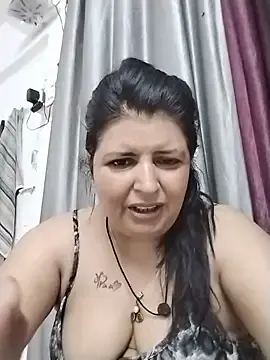 Stripchat Live Porn of Jann_Riya333