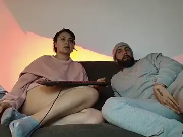 Stripchat Watch Live Sex Cams of Alyssa_and_DAngelo