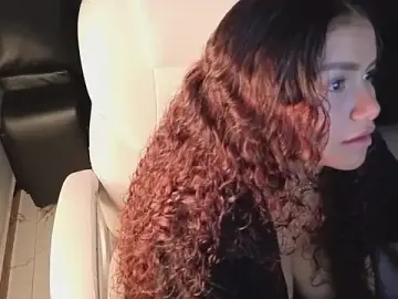 Stripchat Live Sex of loly_marce