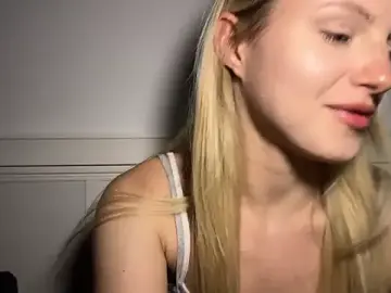 Stripchat Live Sex Cam of UnwedGrist