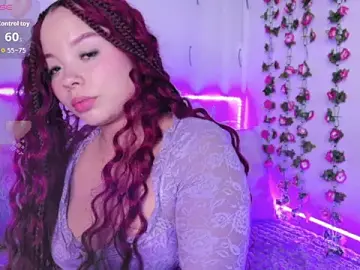 Stripchat Live Sex Cam of cloe_sweet18