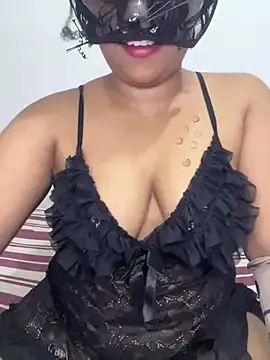 Stripchat Free Porn Cam of Naughti_Kitty