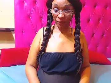 Stripchat Free Porn Cam of candydelite24