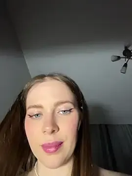 Stripchat Live Sex Cam of -SweetDi-