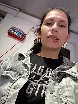 Stripchat Free Live Porn of Alysson--