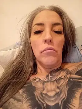 Stripchat Adult Webcam of vamporasuccubus19777