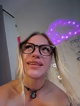 Stripchat Adult Webcam of -Sexy_Barbie-