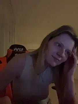 Stripchat Sex Cam of MaryHiggins